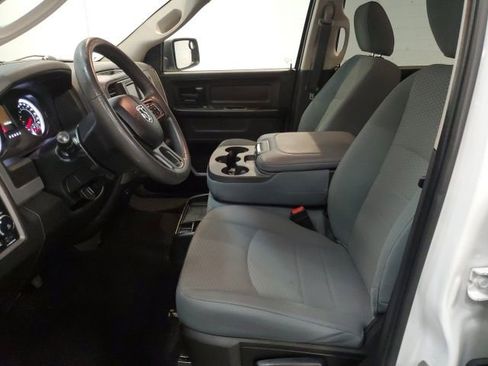 Used 2019 RAM 1500 Express w/ Express Value Package AWD/4WD image 10