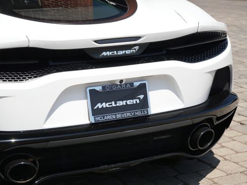 Used 2023 McLaren GT RWD image 14