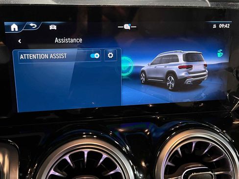 Certified 2025 Mercedes-Benz GLB 250 4MATIC image 35