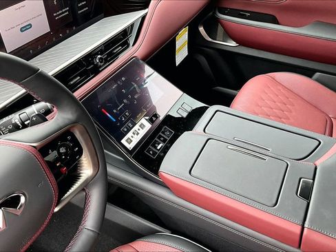 New 2026 INFINITI QX80 Autograph image 11