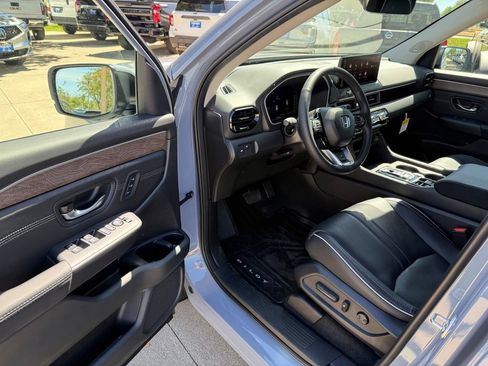 Used 2026 Honda Pilot Elite image 12
