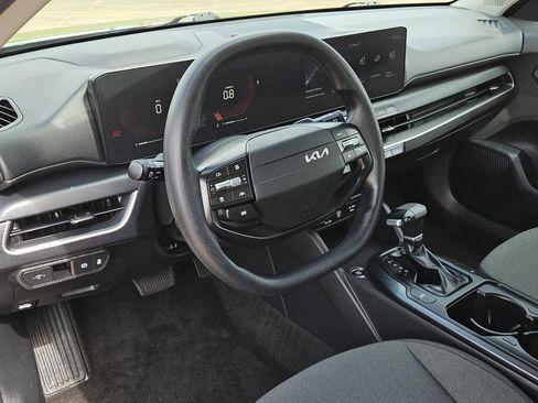 Used 2025 Kia K4 FWD image 23