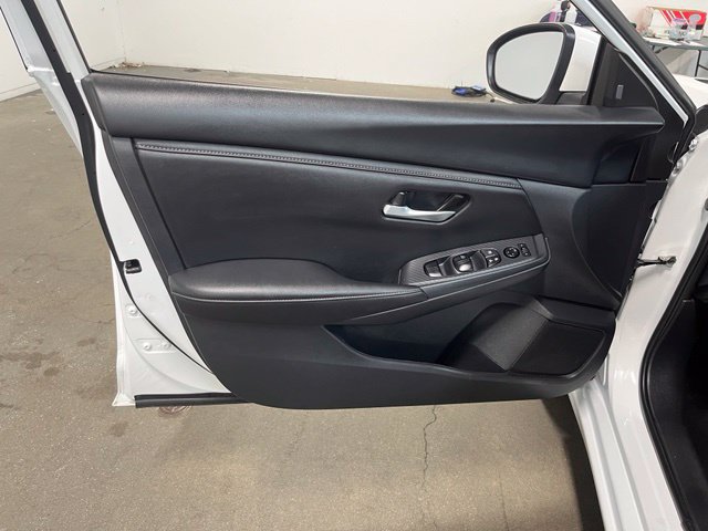 Used 2025 Nissan Sentra SV FWD image 25