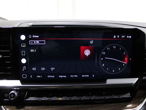 Used 2022 GMC Sierra 1500 Elevation image 14