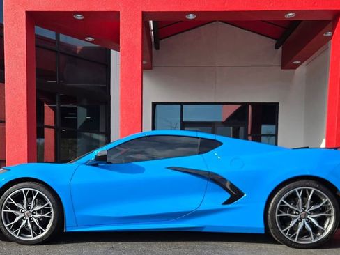 Used 2024 Chevrolet Corvette Stingray Premium Cpe w/ Battery Protection Package image 6