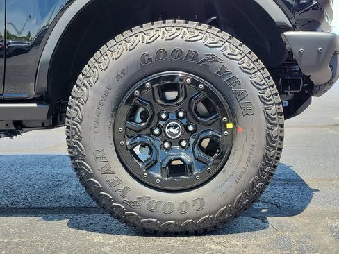 New 2026 Ford Bronco Big Bend w/ Black Diamond Package AWD/4WD image 8