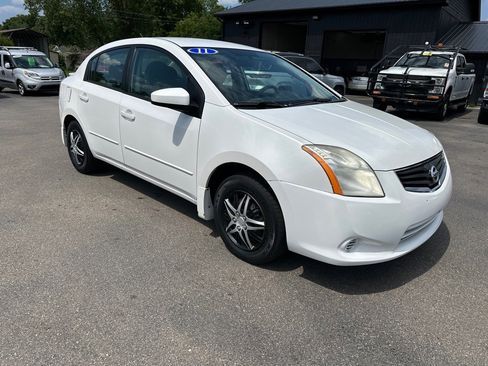 Used 2011 Nissan Sentra 2.0 image 1
