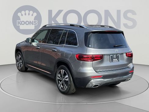 Used 2026 Mercedes-Benz GLB 250 4MATIC image 4