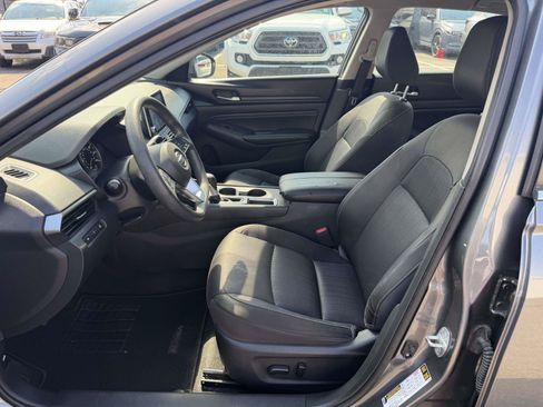 Used 2019 Nissan Altima 2.5 S FWD image 15