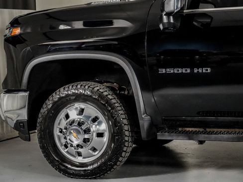 Used 2024 Chevrolet Silverado 3500 LTZ w/ LTZ Plus Package AWD/4WD image 12
