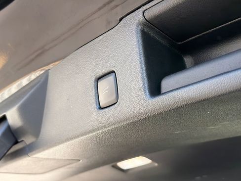 Used 2023 Ford Escape ST-Line Select image 9