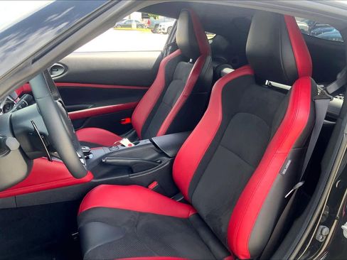 Used 2025 Nissan Z Performance w/ Floor Mat Package image 6