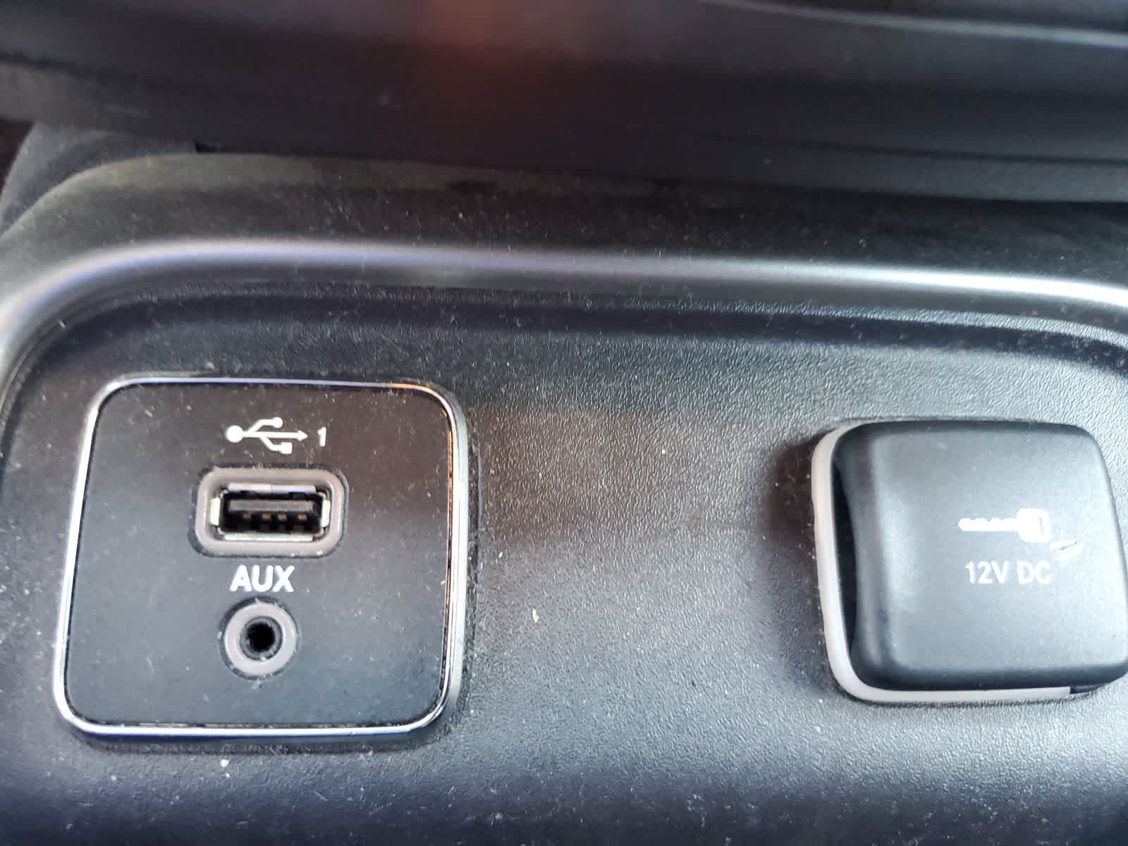 Used 2019 Jeep Compass Latitude FWD image 22