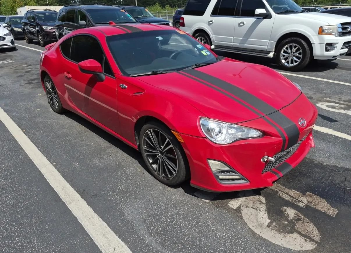 Used 2015 Scion FR-S RWD image 6