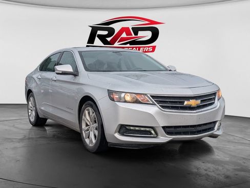 Used 2019 Chevrolet Impala LT FWD image 2