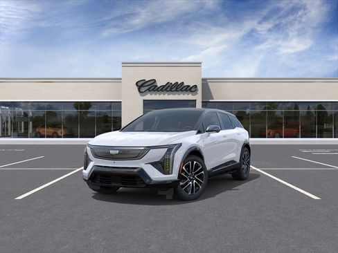 New 2027 Cadillac Optiq Sport w/ LPO, Floor Liner Package AWD/4WD image 8