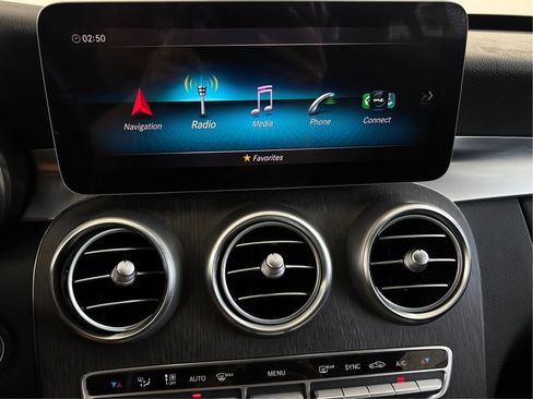 Used 2019 Mercedes-Benz C 300 Sedan image 19
