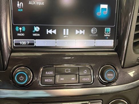 Used 2016 Chevrolet Impala LT w/ Convenience Package FWD image 36