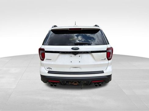 Used 2018 Ford Explorer Sport w/ Equipment Group 401A AWD/4WD image 4