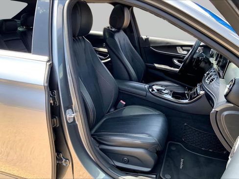 Used 2017 Mercedes-Benz E 300 image 9