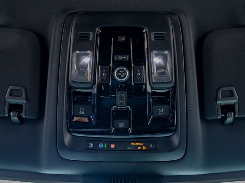 Used 2026 Chevrolet Suburban High Country AWD/4WD image 29