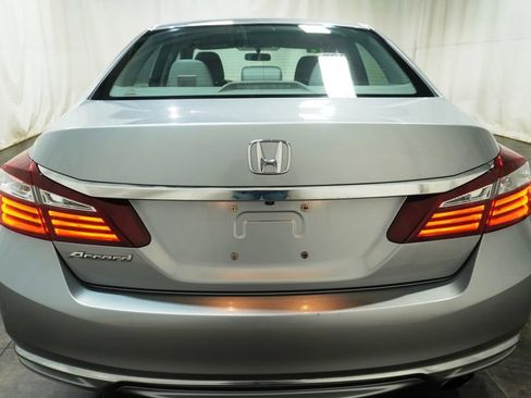 Used 2017 Honda Accord LX image 4