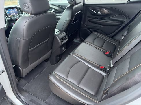 Certified 2021 GMC Terrain SLT image 17