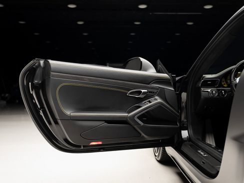 Used 2014 Porsche 911 Turbo S AWD/4WD image 57