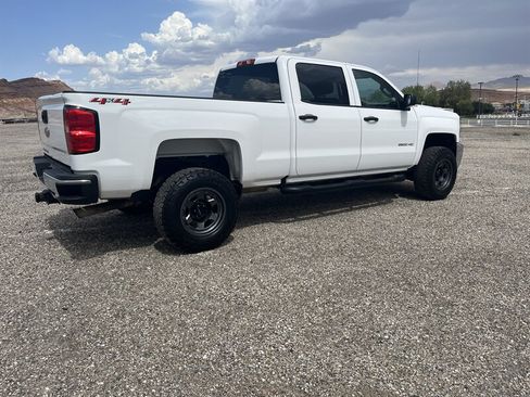 Used 2018 Chevrolet Silverado 2500 W/T w/ WT Fleet Convenience Package AWD/4WD image 3