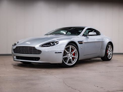 Used 2007 Aston Martin V8 Vantage Coupe RWD image 20