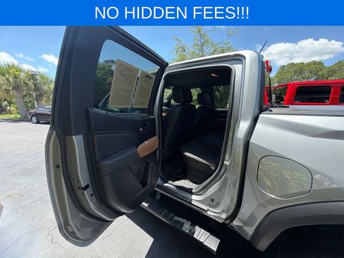 Used 2025 GMC Canyon AT4 AWD/4WD image 40