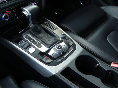 Used 2015 Audi A4 2.0T Premium Plus w/ Technology Package image 16