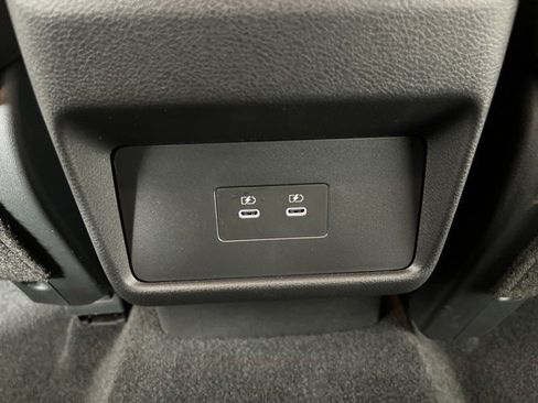 Used 2026 Nissan Rogue SV FWD image 38
