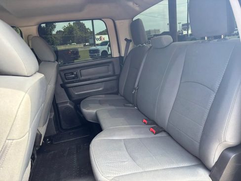 Used 2015 RAM 3500 Tradesman w/ Chrome Appearance Group AWD/4WD image 14