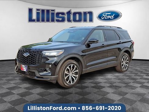 New 2026 Ford Explorer ST-Line AWD/4WD image 1