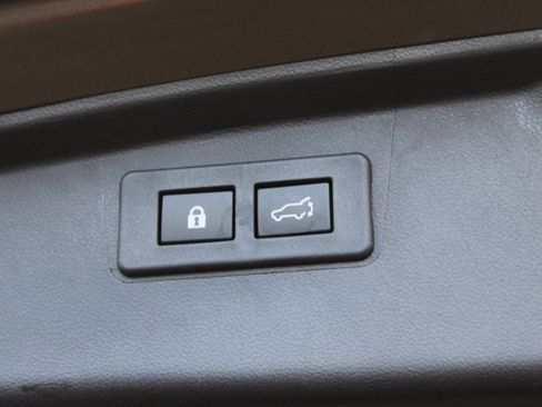 Certified 2025 Subaru Outback Touring XT image 28