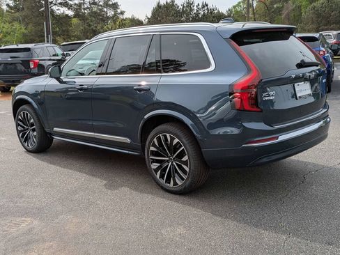 New 2026 Volvo XC90 B5 Core AWD/4WD image 4