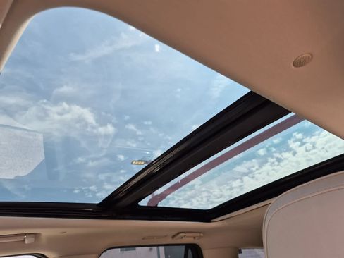 Used 2018 Lincoln Navigator Reserve w/ Technology Package AWD/4WD image 19