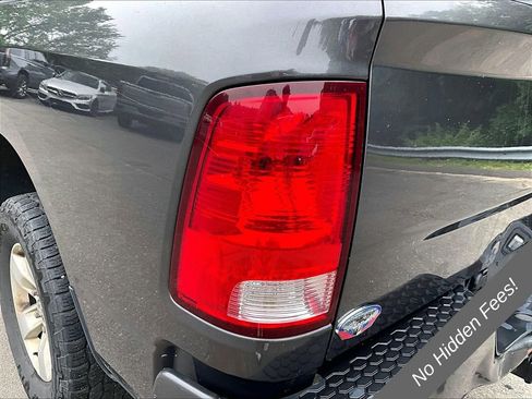 Used 2018 RAM 1500 Express AWD/4WD image 27