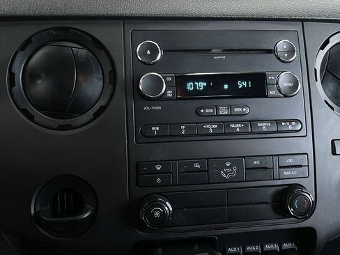 Used 2014 Ford F350 XL w/ Power Equipment Group image 28