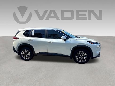 Used 2023 Nissan Rogue SV FWD image 25