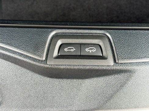 New 2026 BMW X7 M60i image 47