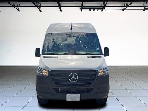 New 2025 Mercedes-Benz Sprinter 2500 image 2