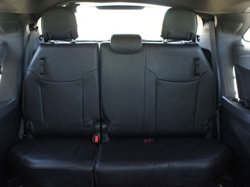 Used 2024 Toyota Sienna XSE w/ XSE Premium Package image 18