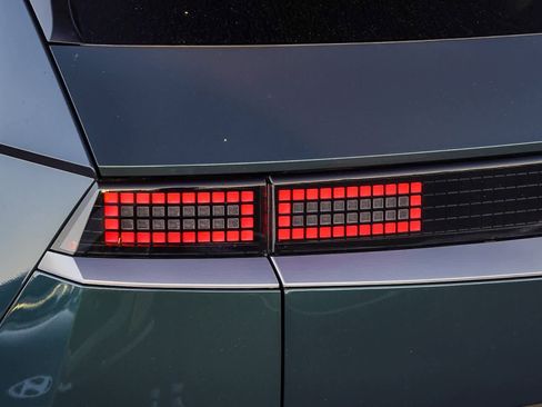 New 2026 Hyundai Ioniq 5 SEL image 7