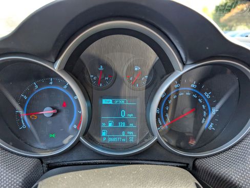 Used 2015 Chevrolet Cruze LT image 16