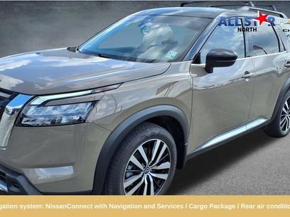 Used 2025 Nissan Pathfinder Platinum
