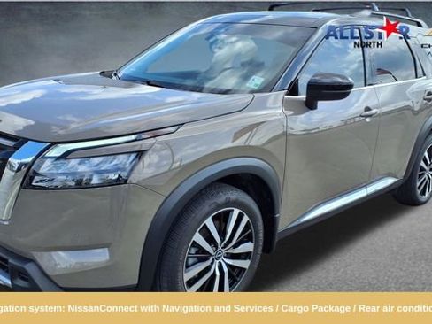 Used 2025 Nissan Pathfinder Platinum FWD image 1