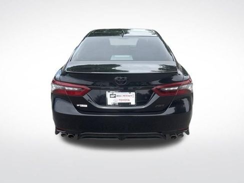 Used 2022 Toyota Camry XSE w/ Navigation Package FWD image 4