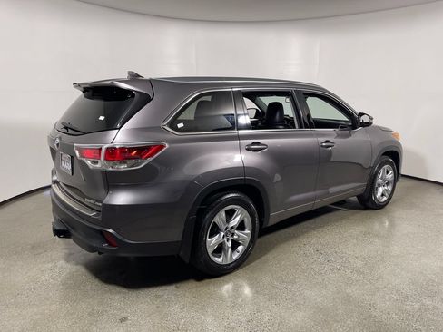 Used 2016 Toyota Highlander Limited Platinum AWD/4WD image 3